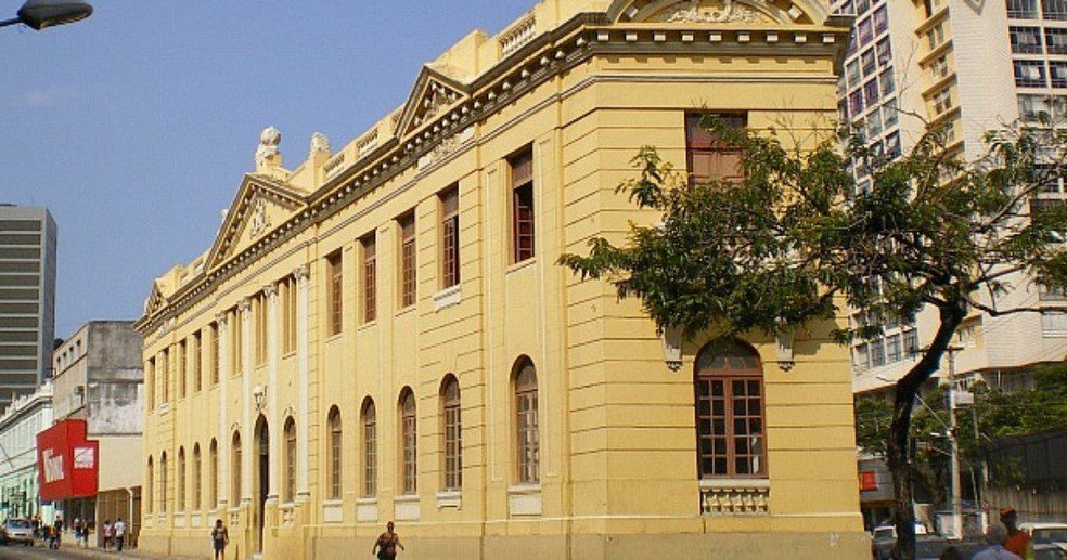 Fafi abre mais 151 vagas para dança e teatro