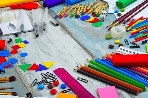 Prefeitura da Serra distribui mais de 260 mil kits aos estudantes no 1º semestre