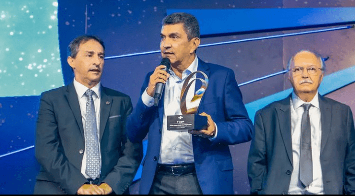 Sergio Vidigal é premiado como o prefeito que mais facilitou abertura de pequenos negócios no ES