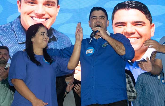 Alegria e emoção marcam pré-candidatura de Devanir Ferreira