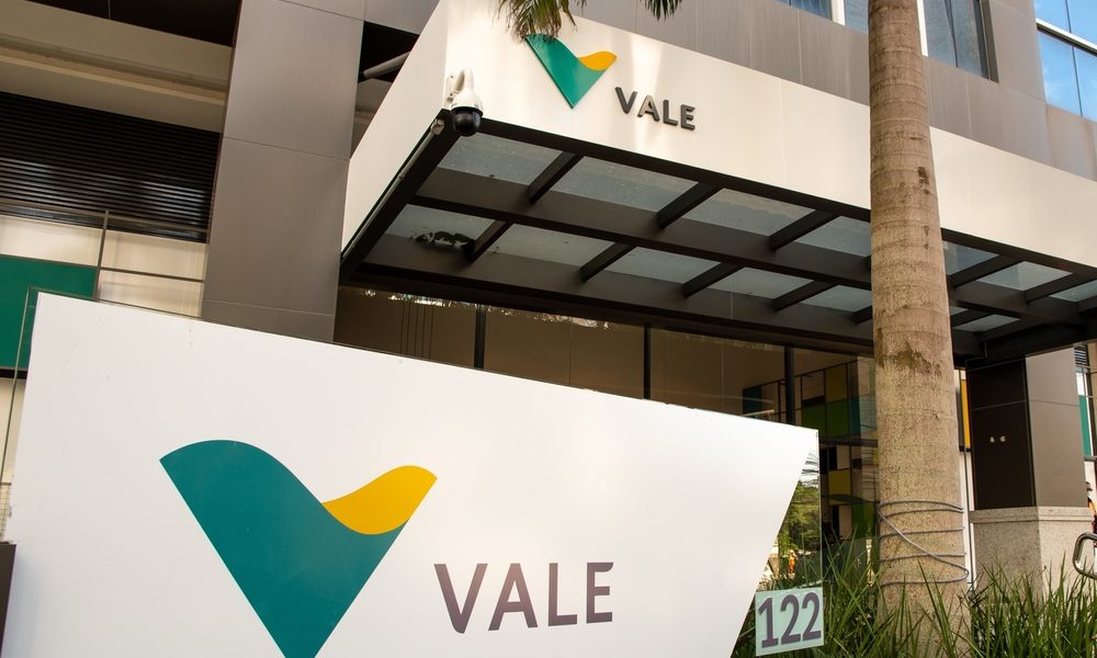 Empregos: Vale e ArcelorMittal abrem vagas para moradores da Serra com salário de R$ 3.410