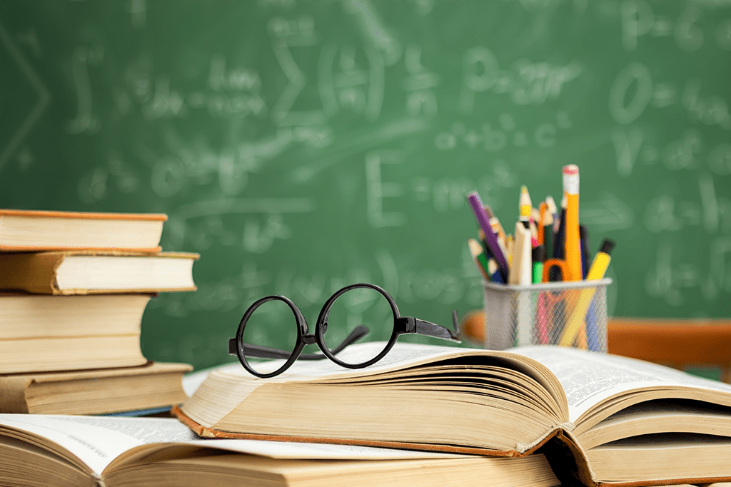 Edital de seleção de professores para o curso preparatório Enem