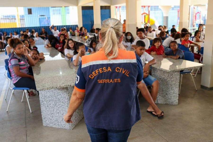 Projeto Educativo “Defesa Civil nas escolas” ensina estudantes sobre riscos