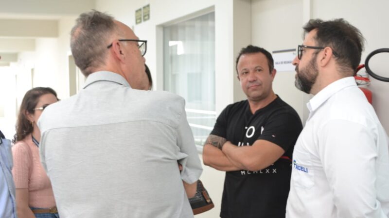 Vereador Dr. William Miranda busca inspiração na FACELI para uma Faculdade Pública Municipal em Serra