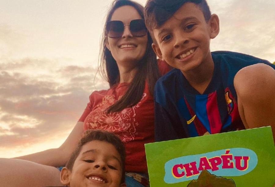 Crianças se tornam agentes do estímulo à leitura para pais e famílias