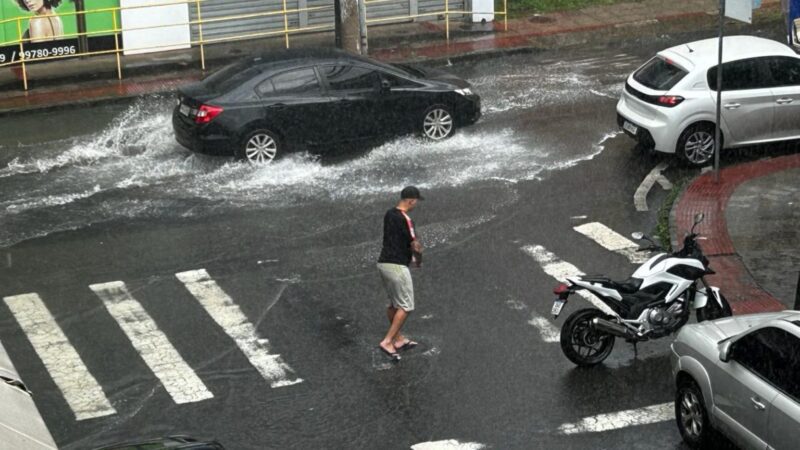 Serra recebe alerta para risco de chuva forte e vendaval