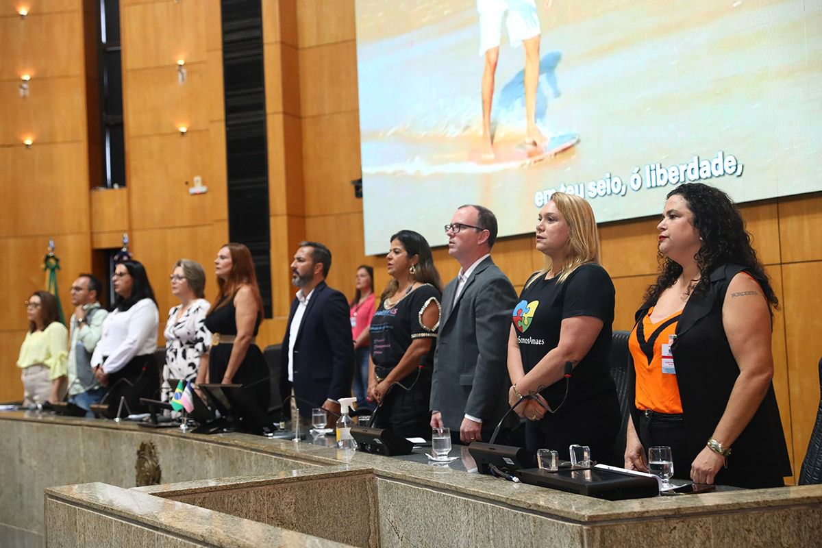 Debate liderado por Tyago Hoffmann discute a criação da Política Estadual de incentivo para Pessoas com Altas Habilidades/Superdotação