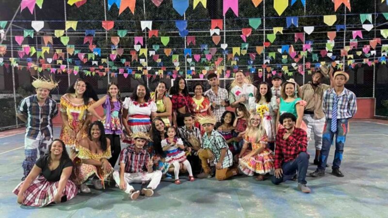 Arraiá da Tia Nira agita Feu Rosa com shows, quentão e quadrilha no fim de semana