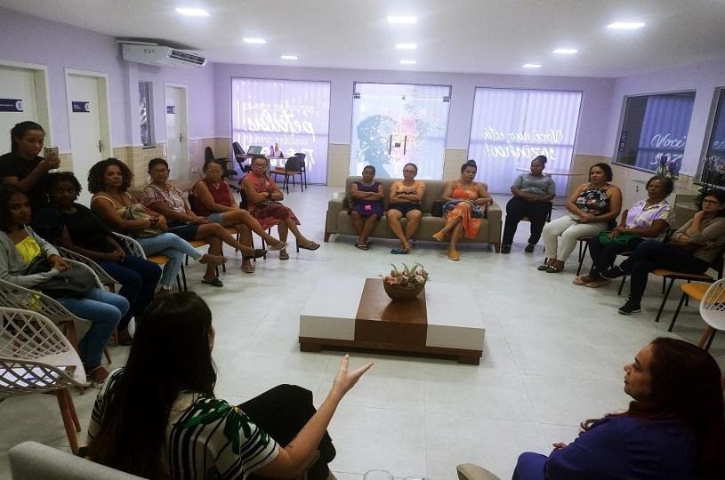 Autocuidado e amor próprios são temas de palestra na Casa da Rosa