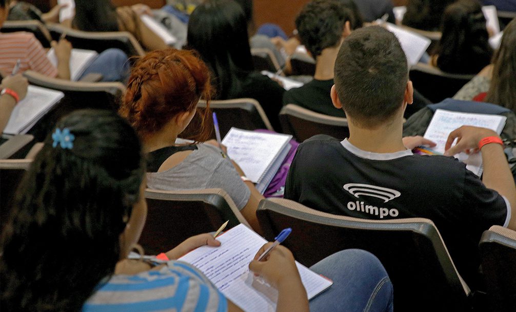 Estudantes podem solicitar isenção de taxa do Enem a partir de segunda-feira (14)