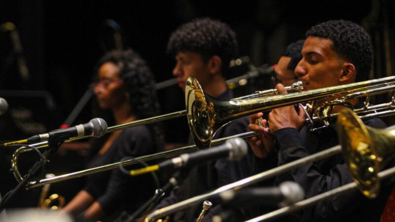 “Viver a Música: Programa oferece 240 vagas gratuitas para crianças e adolescentes da Serra”