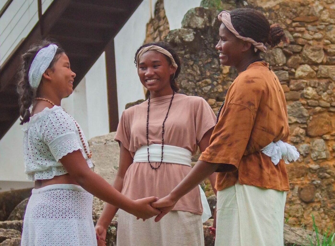 Curta-metragem “Ayo – A Bonequinha do Queimado” celebra memória, resistência e esperança no Sítio Histórico de São José do Queimado