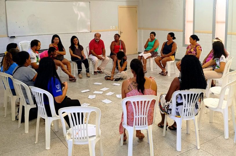 Serra promove encontros sobre inclusão e fortalece apoio às famílias