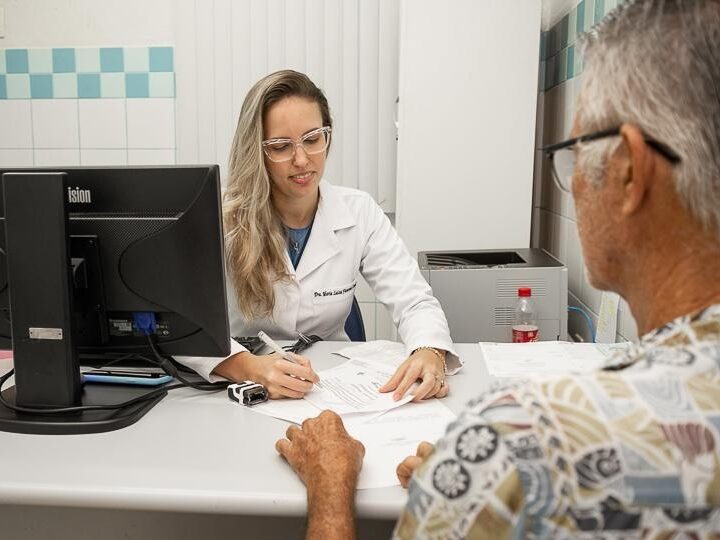 Saúde abre processo seletivo para contratação de médicos em 13 especialidades