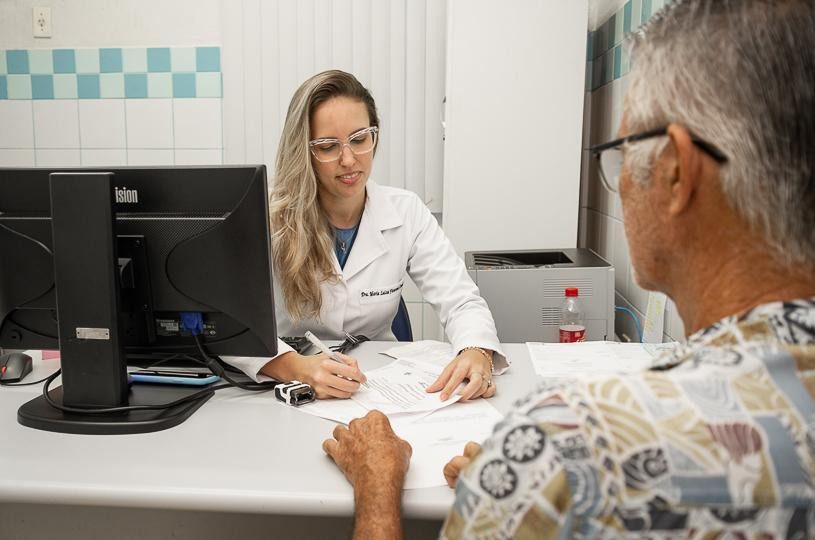 Saúde abre processo seletivo para contratação de médicos em 13 especialidades