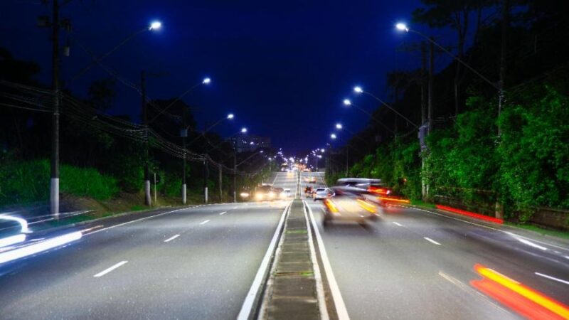 Serra amplia atendimento a demandas de iluminação pública com mais de 11 mil registros