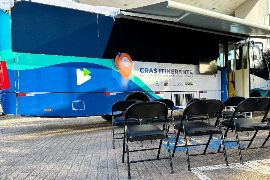 CRAS Itinerante oferece serviços sociais aos moradores de Cidade Nova, na Serra