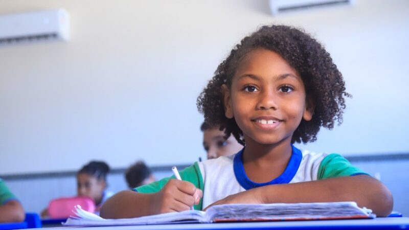 Rematrícula escolar na Serra começa nesta quarta-feira (28); veja o que as famílias precisam saber