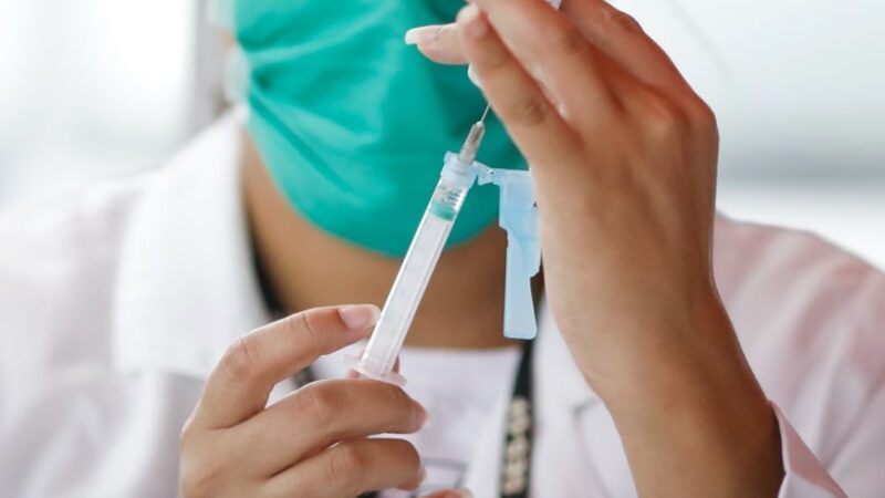 Vacina: 2ª dose para trabalhador da saúde que recebeu Astrazeneca/Fiocruz