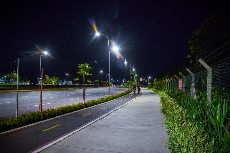 Iluminação pública: 41 bairros de Vitória recebem novas luminárias