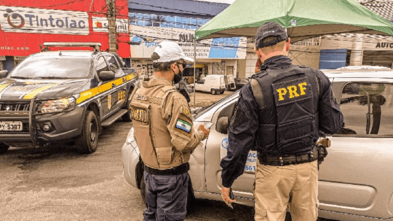 Dia Nacional dos Agentes de Trânsito: DOT da Serra realiza operação conjunta com a PRF