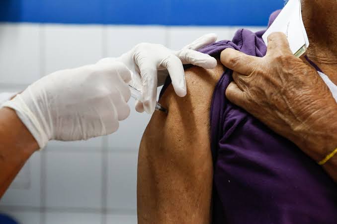 Saúde: Serra abre agendamento para vacinação contra a covid-19