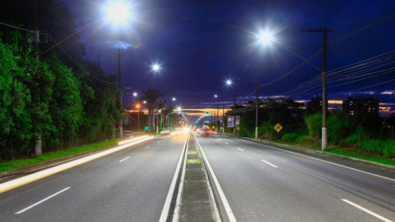 Mais um bairro recebe iluminação de LED no município