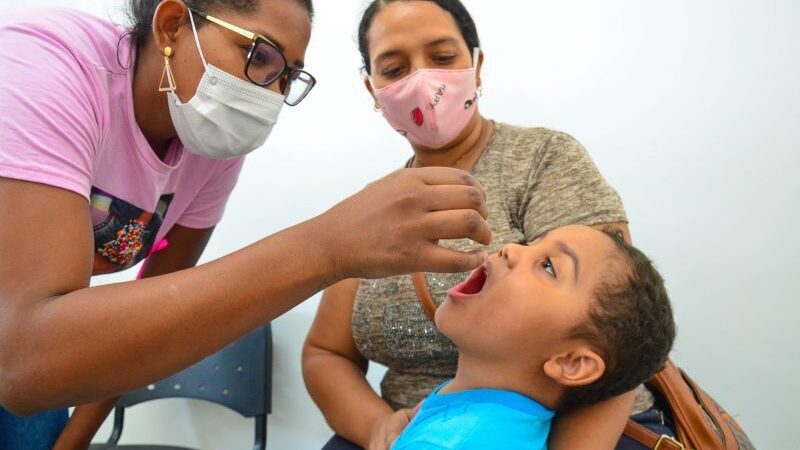 Sábado (20) Dia D da Campanha de Multivacinação e Pólio em vários pontos da cidade