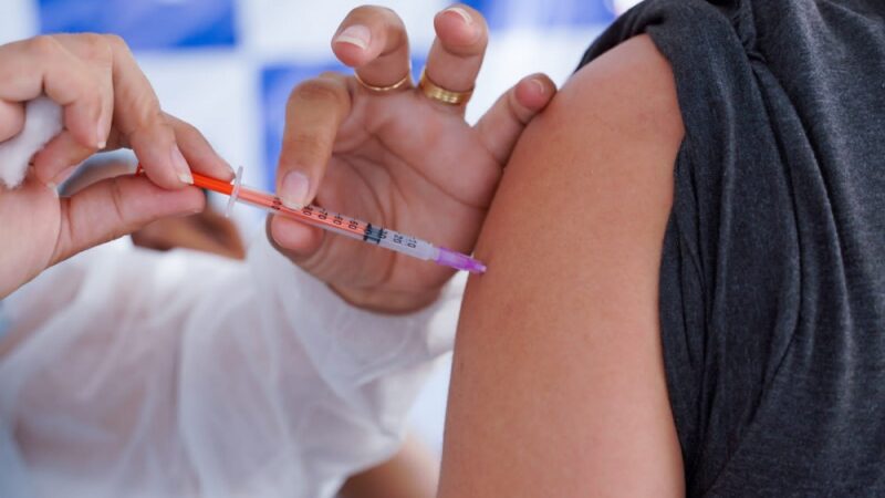 Agendamento aberto a partir das 18h para vacinação nesta segunda (27)