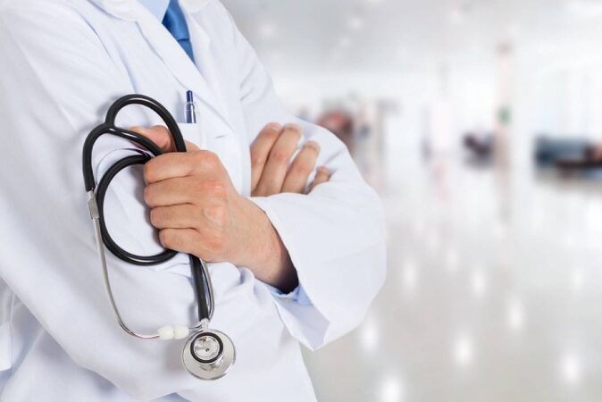 Processo seletivo para contratação de médicos está aberto na Serra