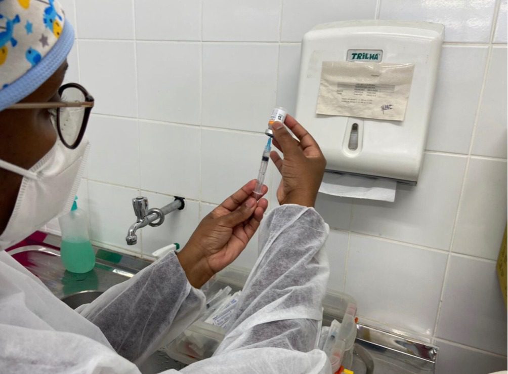 Vacinação sem agendamento neste final de semana e feriado na Serra