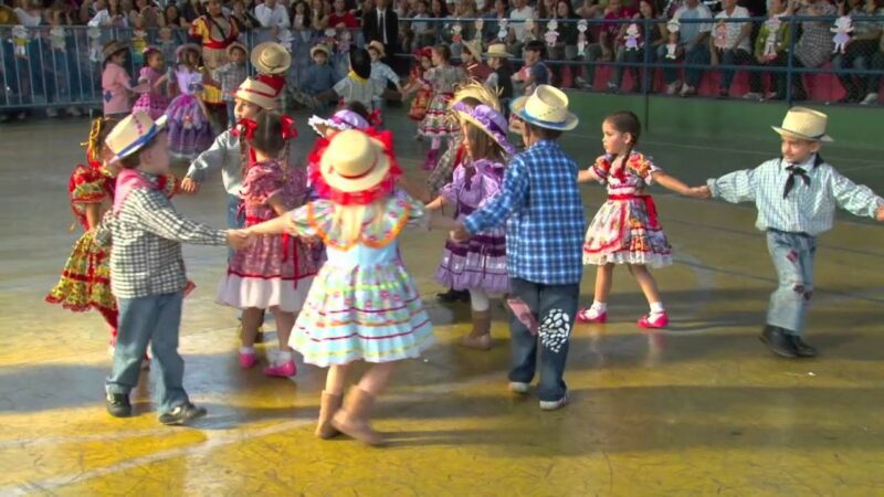 Festas culturais agitam as escolas da Rede Municipal neste sábado (8)