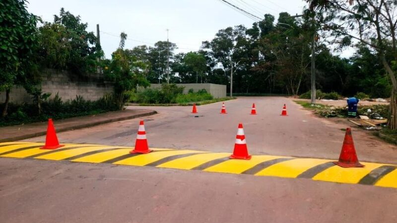 Novos redutores de velocidade são instalados em bairros da Serra