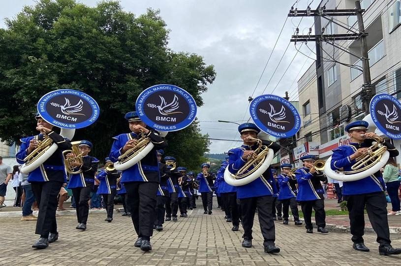 Desfile Cívico-Escolar marca o aniversário de 467 anos da Serra em 8 de dezembro