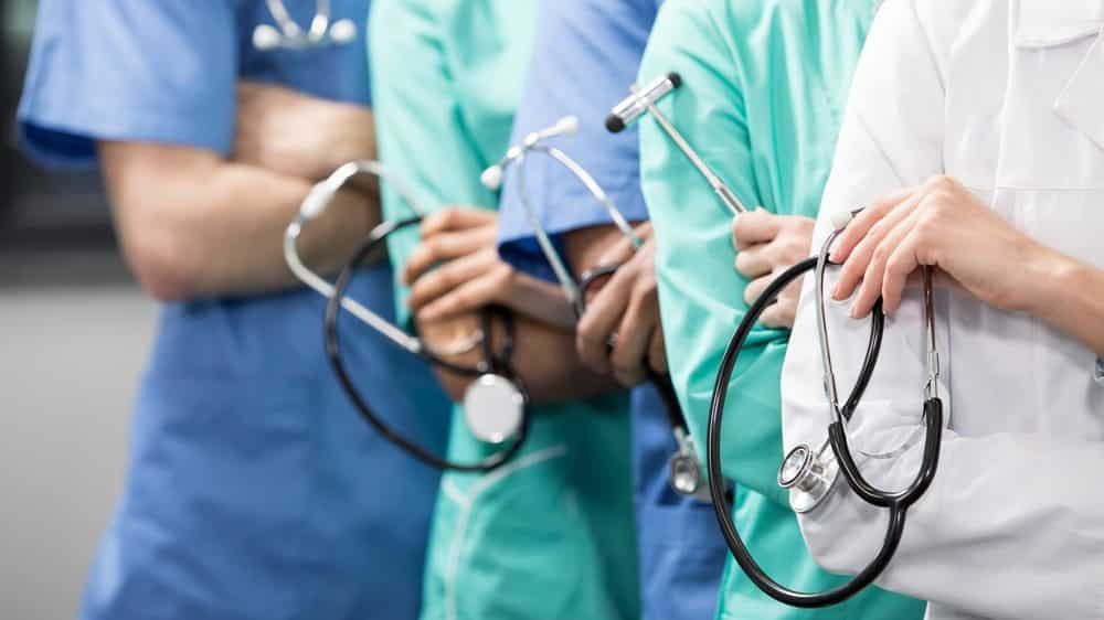Serra lança processo seletivo visando a contratação de 55 profissionais da medicina