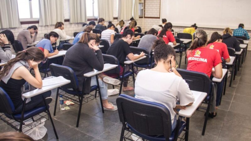 Mil vagas disponíveis para estudos gratuitos em faculdades; veja como se inscrever