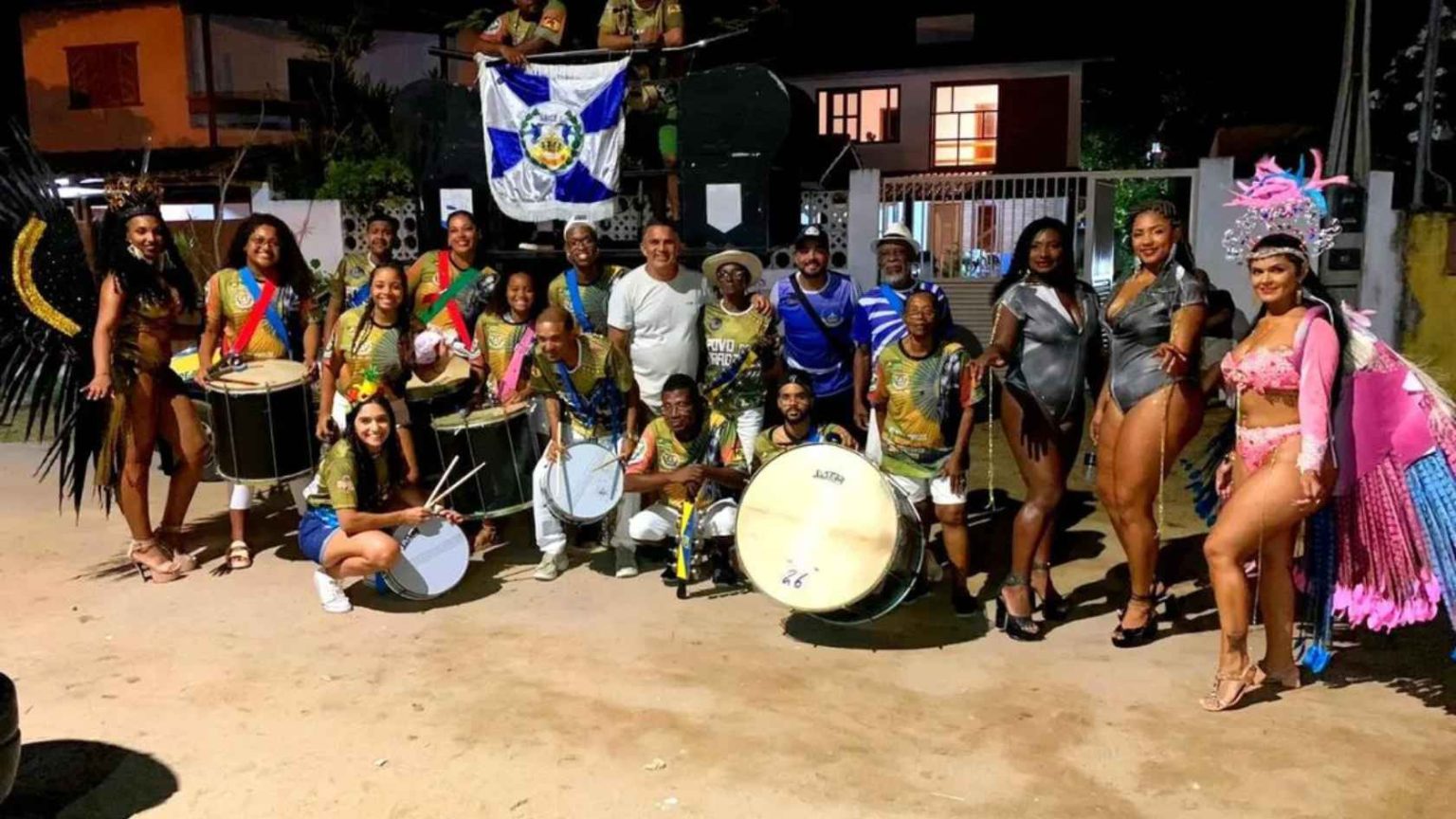 Escola de samba Tradição Serrana anima praça e Parque da Serra com ensaios gratuitos