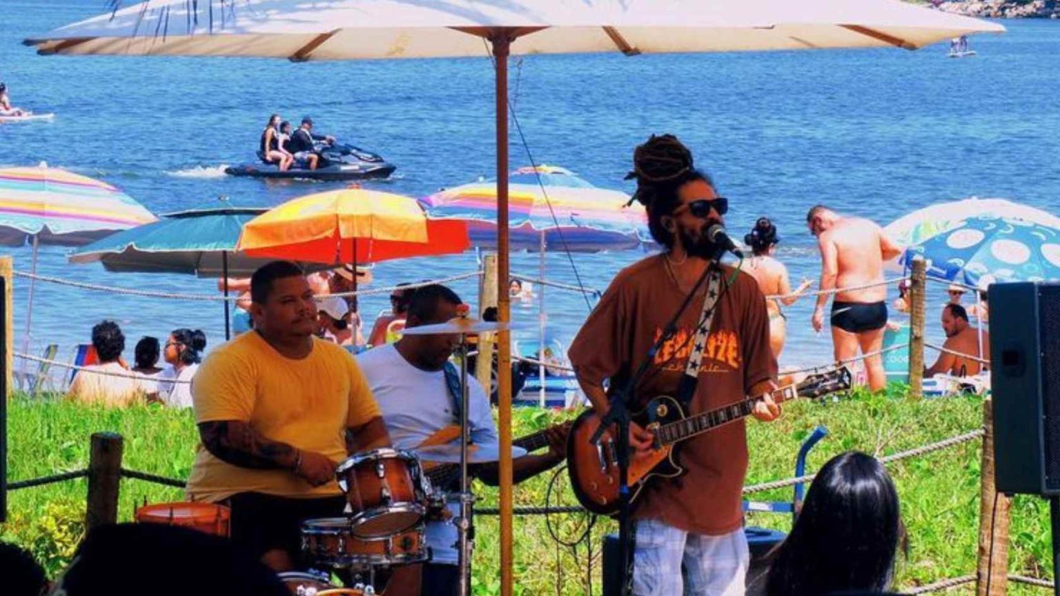 Fim de semana em Bicanga promete agitação com rock nacional, pop, reggae e MPB
