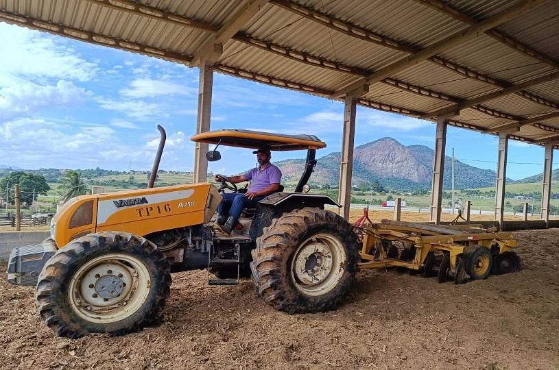 Agricultura anuncia inscrições para curso gratuito de “Operação e Manutenção de Tratores”