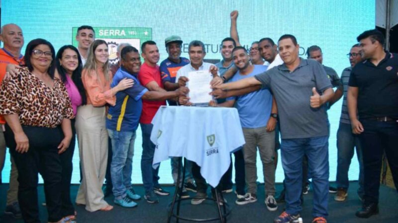 Vidigal assina ordem de serviço para maior complexo esportivo da Serra
