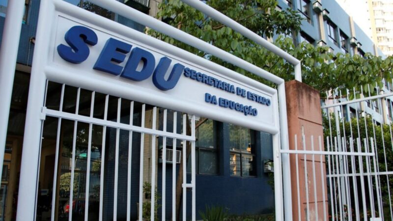 Secretaria de Educação: novo concurso público oferta mais de 800 vagas e salários de R$ 5 mil