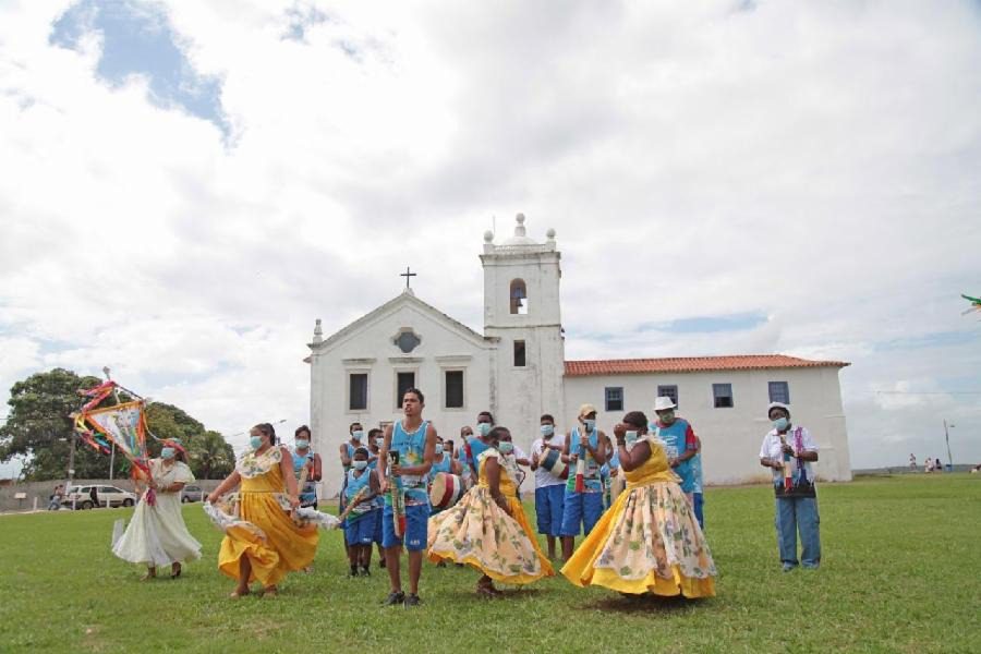 Serra apresenta suas ricas tradições culturais na Feira dos Municípios