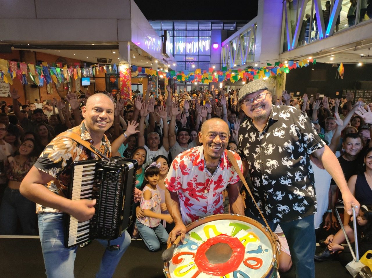 Trio Virgulino e Trio Forrozão são atrações principais do show especial no Arraiá do Mestre no ES