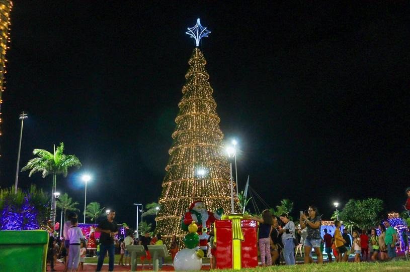 Natal Serra + Iluminada traz magia, luzes e diversão para as crianças