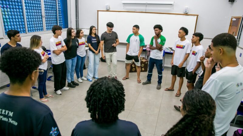 Público jovem de Aracruz em busca do primeiro emprego recebeu projeto ‘Partiu Trabalho 2’