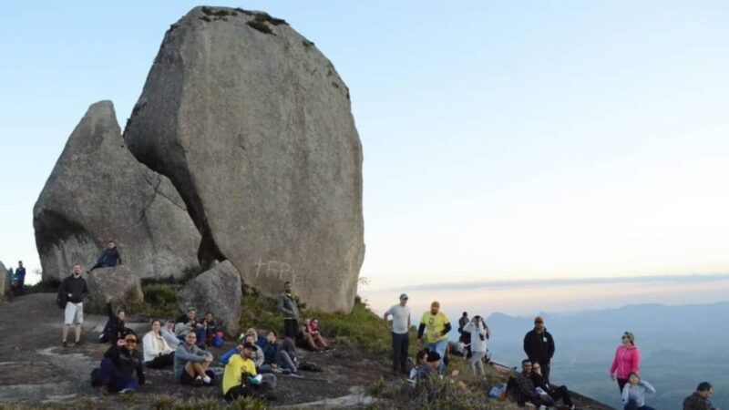 Domingo é dia de trilha para as Três Marias no Mestre Álvaro, na Serra