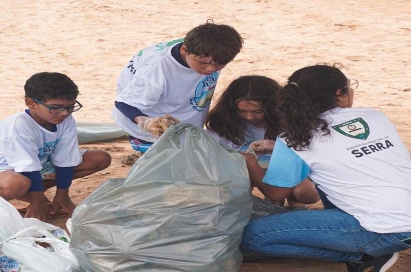 Praia de Manguinhos recebe Campanha Praia Limpa neste sábado (22)