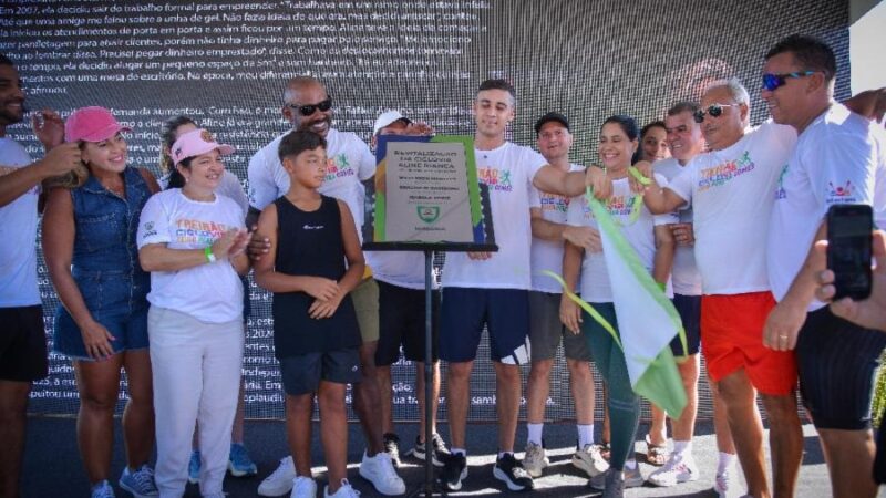 Com muita emoção, Serra comemora entrega da Ciclovia Aline Bianca